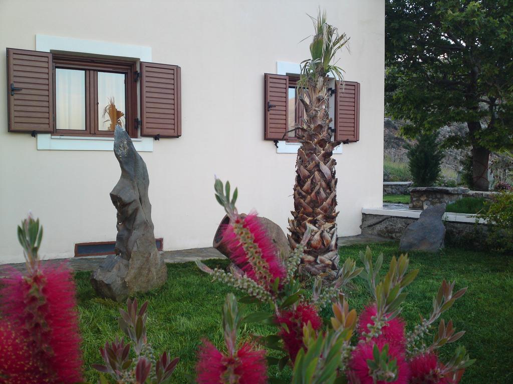 Elia Méronas Exterior foto