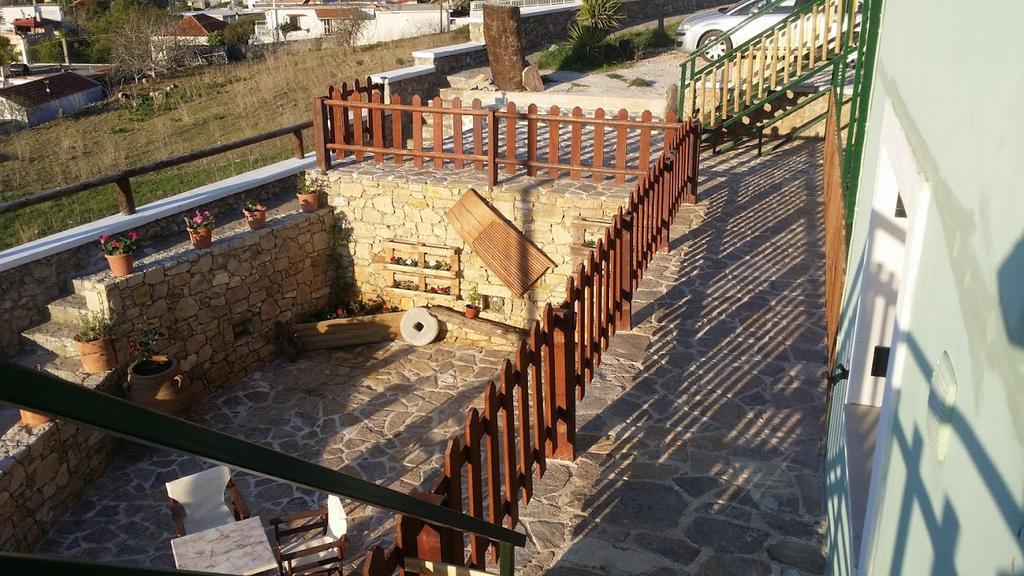 Elia Méronas Exterior foto