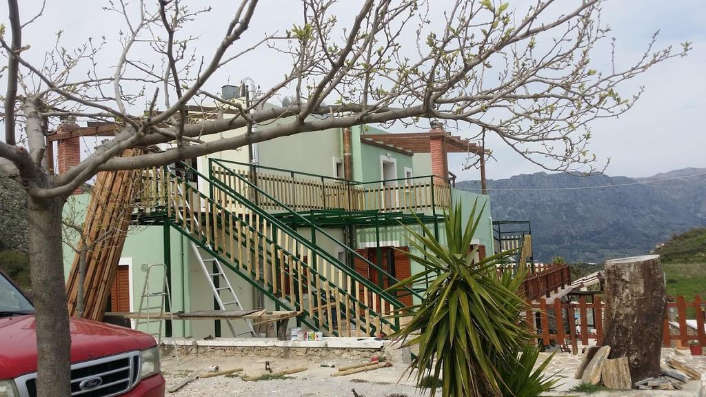 Elia Méronas Exterior foto